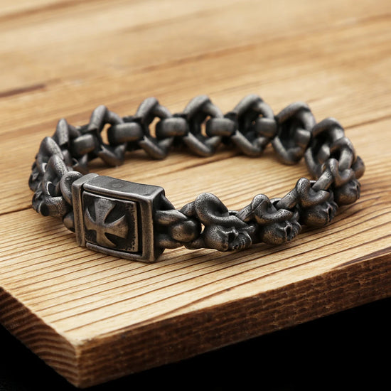 Gothic Vintage 316L Stainless Steel Cross Skull Bracelets For Men Punk Hip Hop Skull Bangles Motorcycle Amulet Jewelry Wholesale